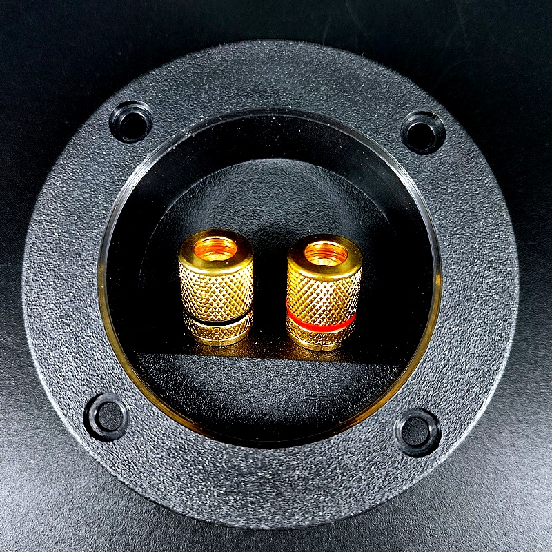 Терминал аудио круглый Gold металлический, 75мм, на корпус