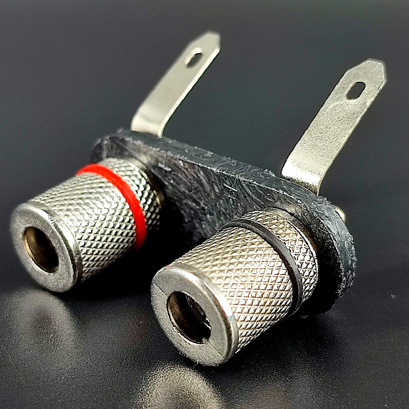 Площадка для динамика металлическая Silver на корпус короткая