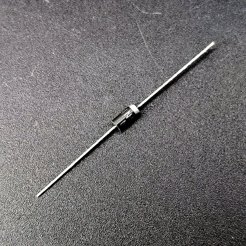 Диод 1N5819 (диод Шоттки) 1А/25А, 40В «MIC», 1000шт/уп