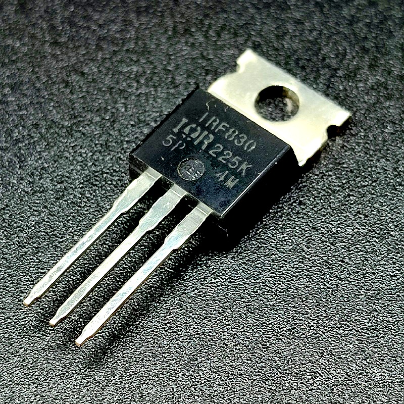 Транзистор IRF830
