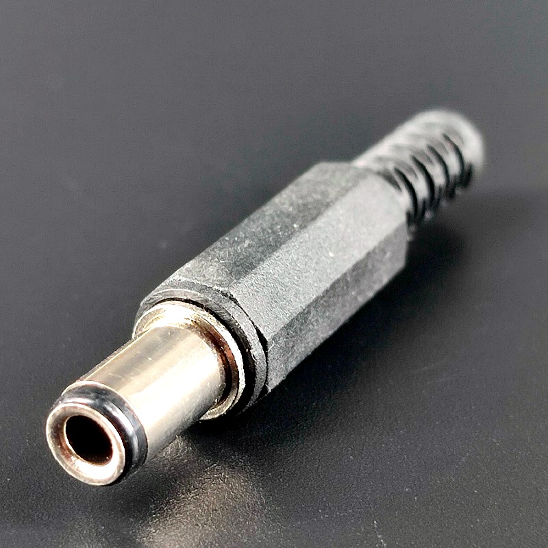 Джек питания на кабель, 6,3х3,1х10,0мм под пайку