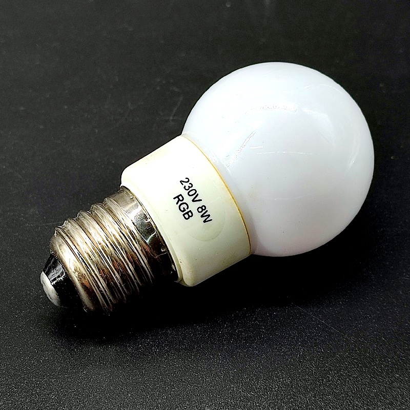 Лампа RGB светодиодная “Шар” 8W DIA-50 9 LED E27