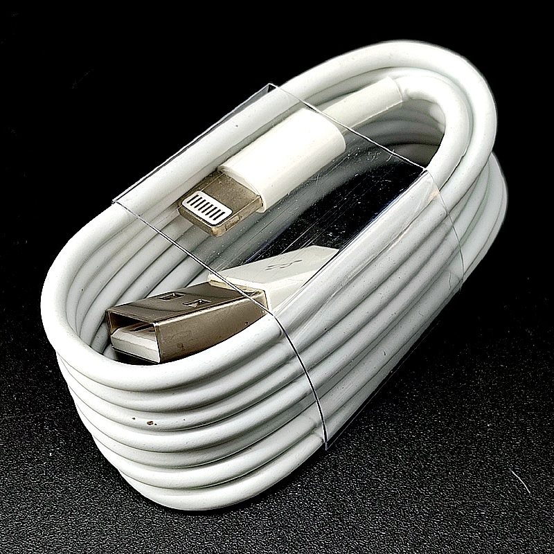 Шнур USB штекер А – штекер iPhone 5S 1,0м белый