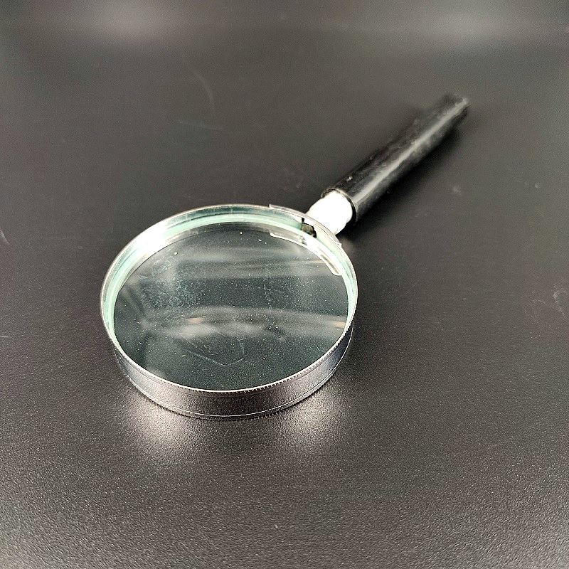Лупа без подсветки, стекло, 60мм х4, пластиковая ручка