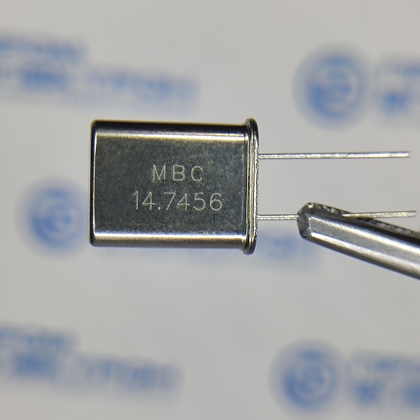 Кварц на 14.7456 MHz 49 U металлический