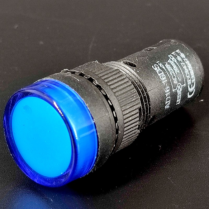 Лампа сигнальная в пластмассовом корпусе СД на 220V синяя, малая