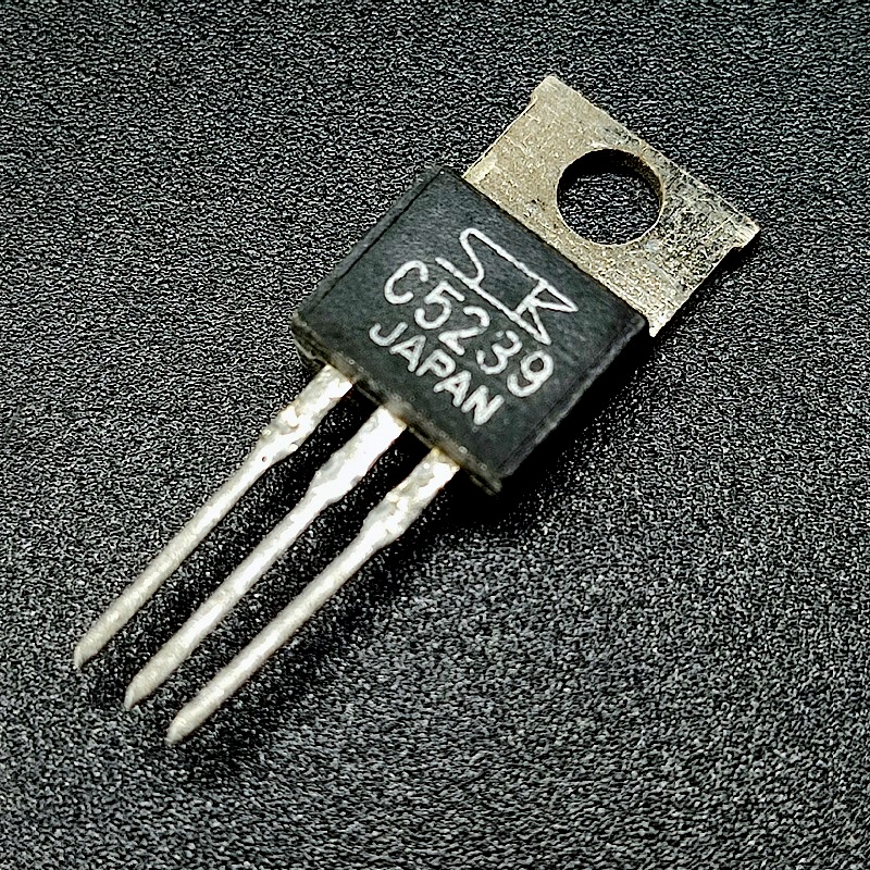 Транзистор 2SC5239