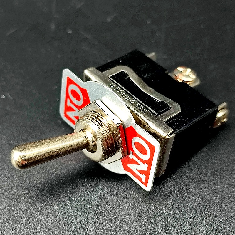 KN3(C)-102A Тумблер 3 pin (под винт) ON-ON, металлический, 29*15,8*19мм, 15A-125