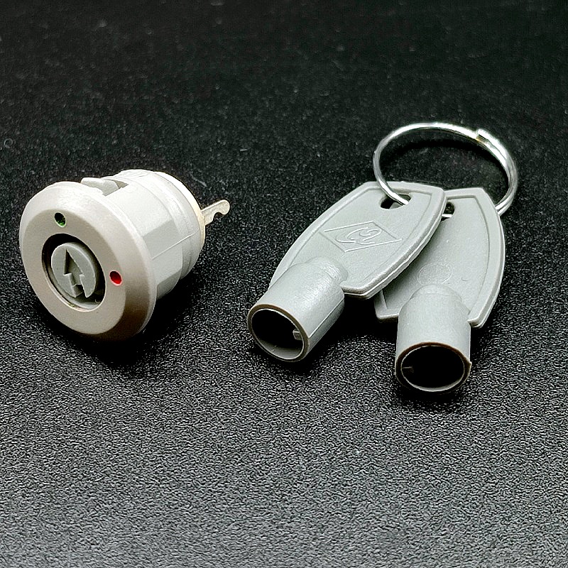 Минивыключатель с ключом №11 2pin ON-OFF круглый (диаметр 1,1см, высота 1,3см)