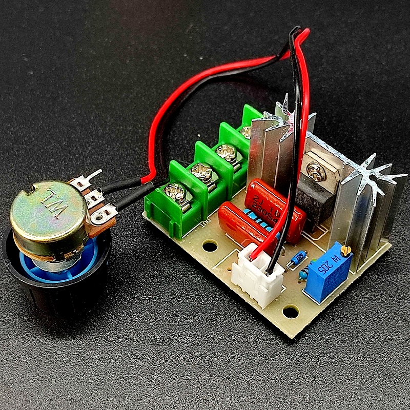 Регулятор напряжения тиристорный 220V 2000W с выносным резистором