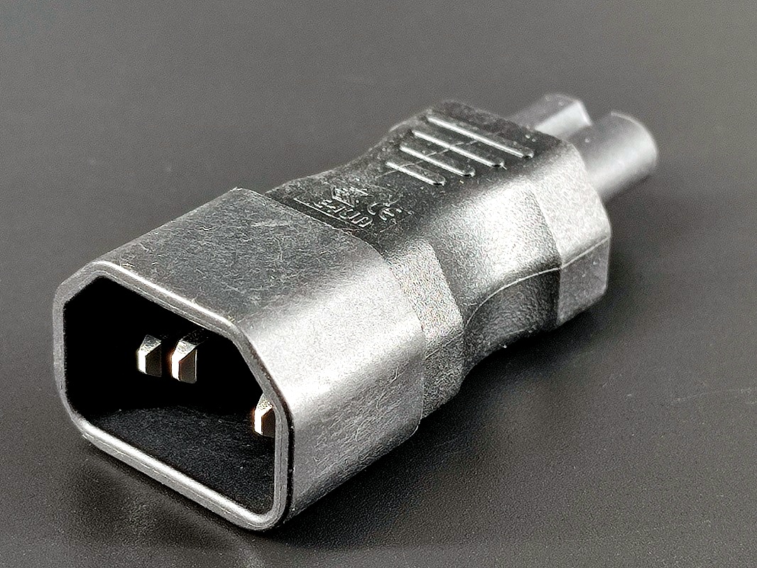 Переходник сетевой С7 — С15