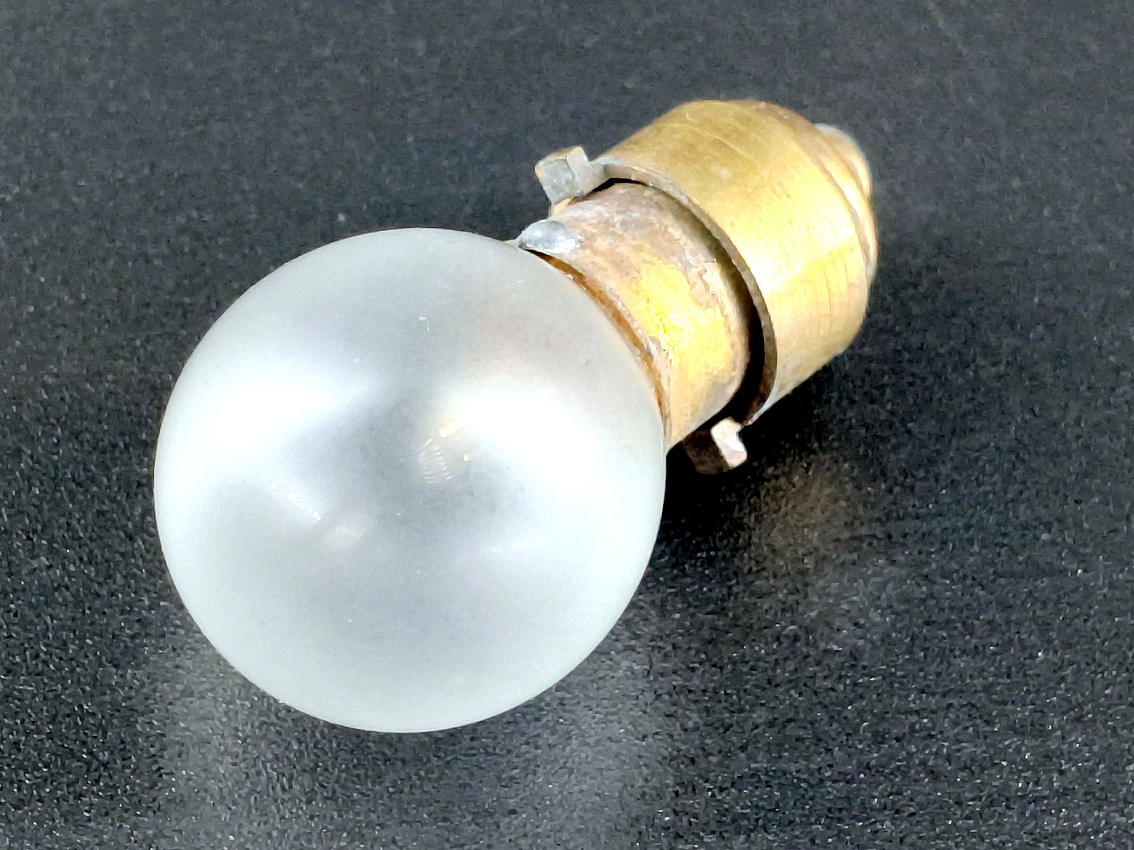 Лампа 4,0В 4Вт прозрачная матовая